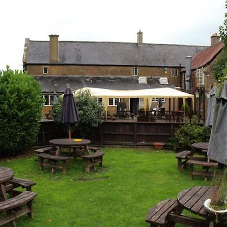 The Fleur-De-Lis Hotel Chiselborough エクステリア 写真