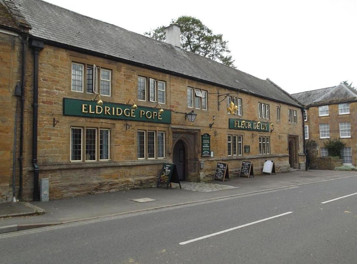 The Fleur-De-Lis Hotel Chiselborough エクステリア 写真