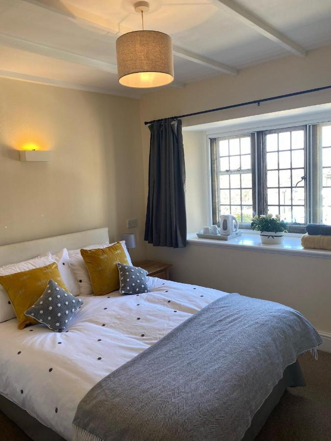 The Fleur-De-Lis Hotel Chiselborough エクステリア 写真